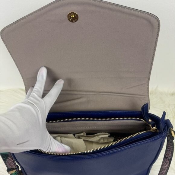 NWOT Wmns Vicenzo Leather Faith Genuine Leather Snake Accent Crossbody Bag Blue - Picture 7 of 13